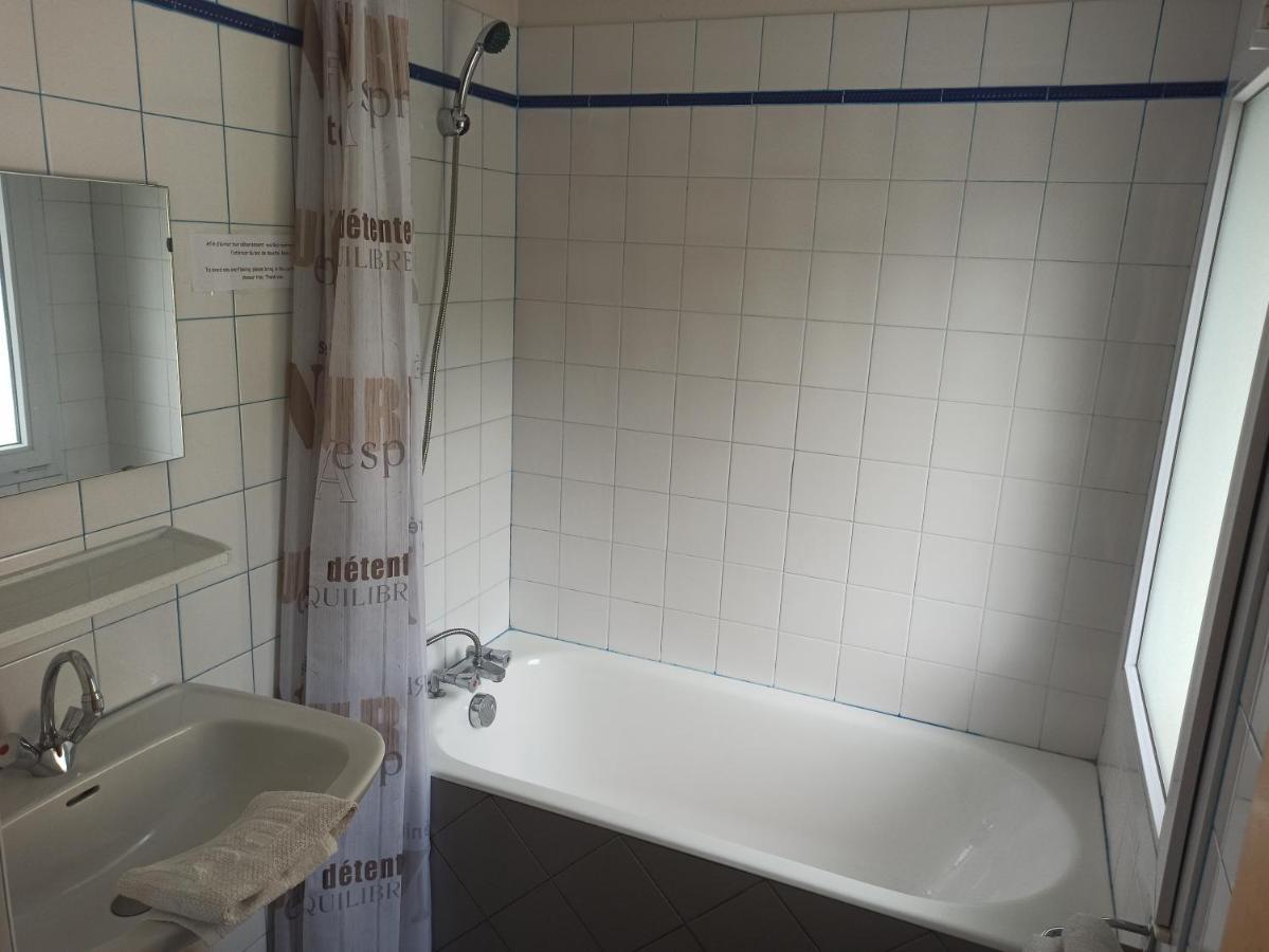 La Pierre Blanche Hotel Luzenac Luaran gambar